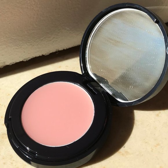 SOLD ESTEE LAUDER DayWear and Pure Color Lip Balm - Picture 5 of 8